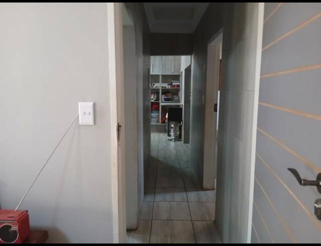 3 BEDROOM HOUSE FOR SALE IN MOUNTAIN VIEW